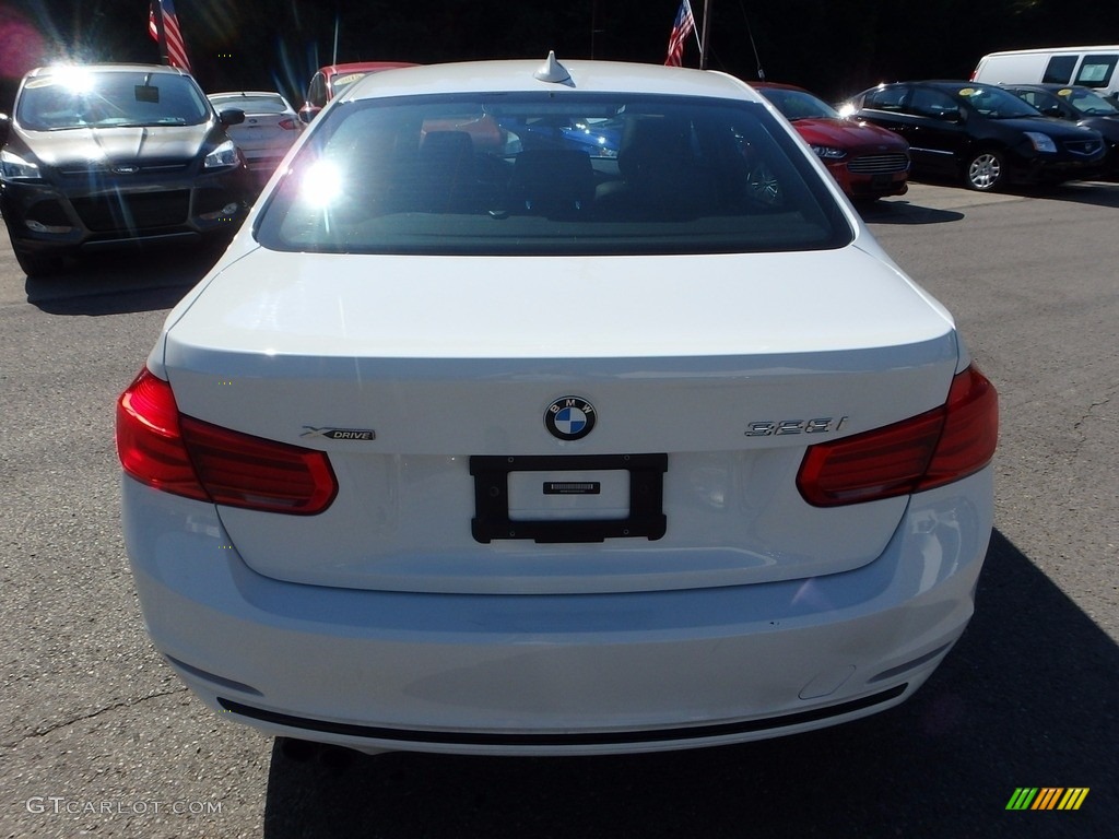 2016 3 Series 328i xDrive Sedan - Alpine White / Black photo #3