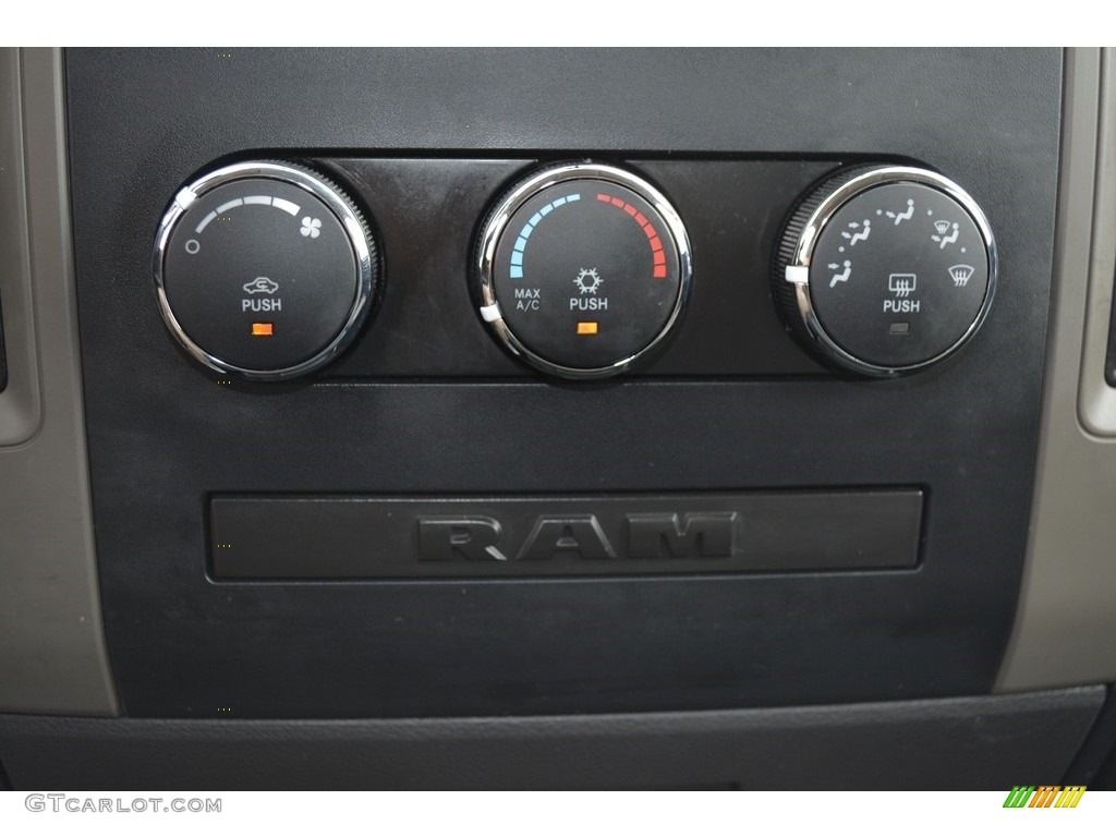 2011 Ram 1500 ST Crew Cab - Bright White / Dark Slate Gray/Medium Graystone photo #18