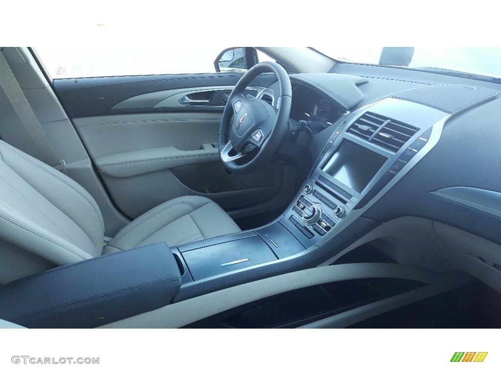 Cappuccino Interior 2017 Lincoln MKZ Premier Hybrid Photo #115929870