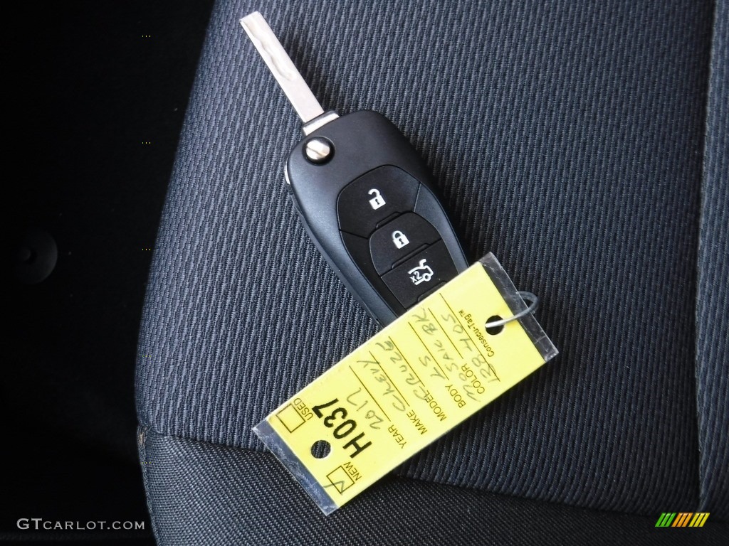 2017 Cruze LS - Mosaic Black Metallic / Jet Black photo #19