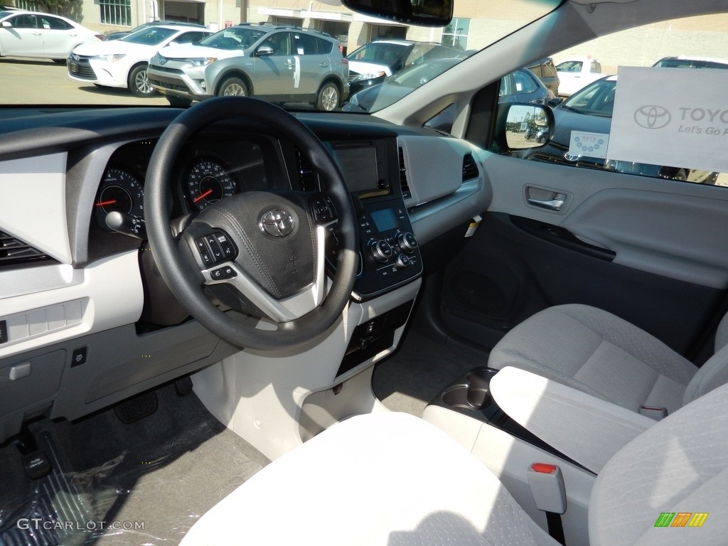 2017 Sienna LE - Shoreline Blue Pearl / Ash photo #3