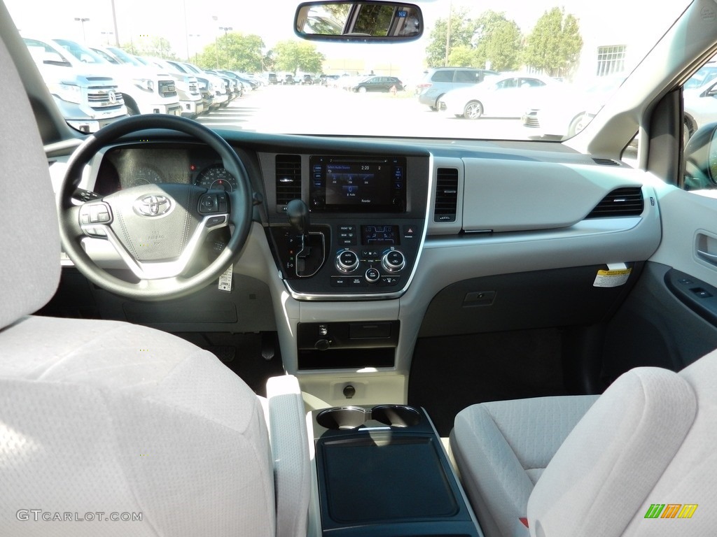 2017 Sienna LE - Shoreline Blue Pearl / Ash photo #5