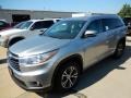 Silver Sky Metallic - Highlander XLE Photo No. 1
