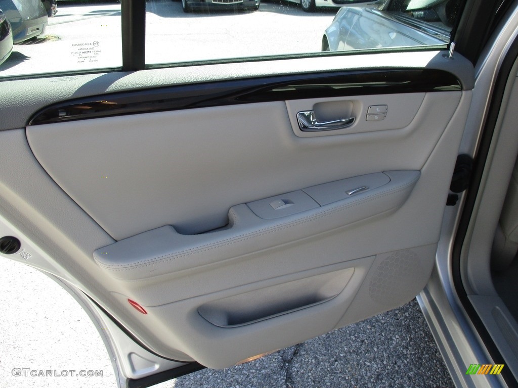 2011 DTS Luxury - Radiant Silver Metallic / Titanium/Dark Titanium Accents photo #21