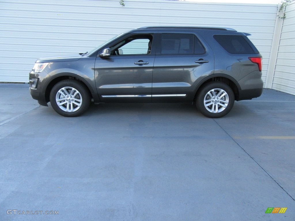 2017 Explorer XLT - Magnetic / Ebony Black photo #6