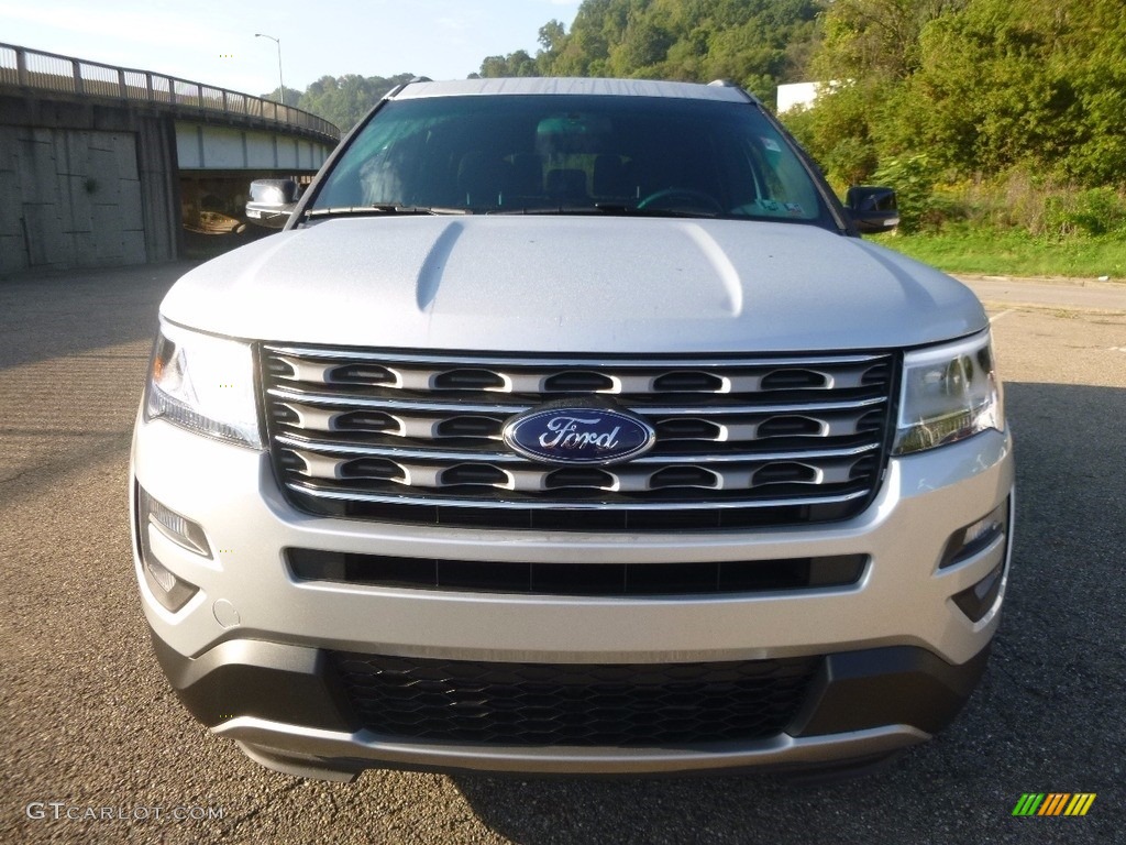 2017 Explorer XLT 4WD - Ingot Silver / Ebony Black photo #7
