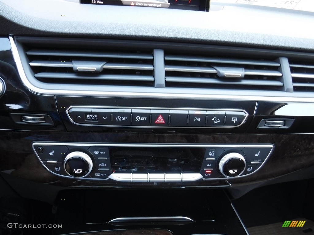2017 Audi Q7 3.0T quattro Premium Controls Photo #115948914
