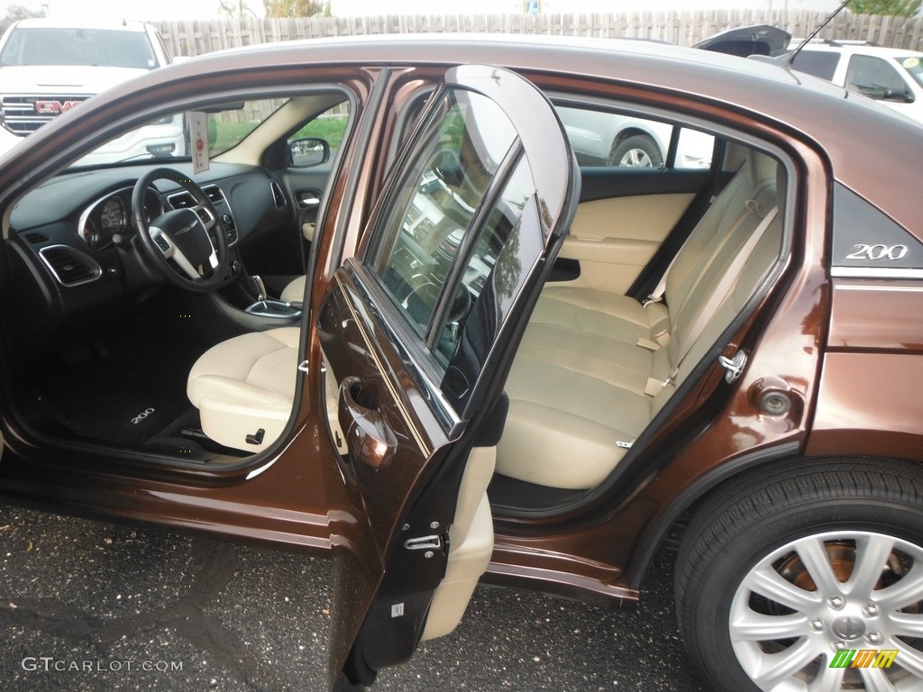 2013 200 Touring Sedan - Deep Auburn Pearl / Black/Light Frost Beige photo #10