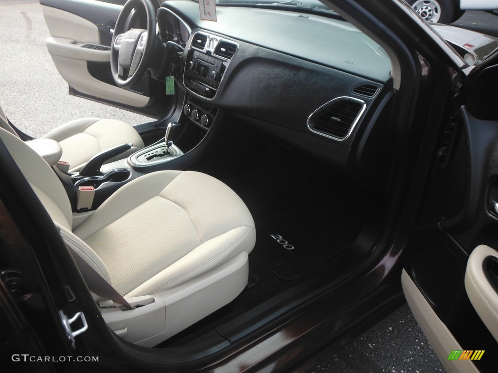 2013 200 Touring Sedan - Deep Auburn Pearl / Black/Light Frost Beige photo #12