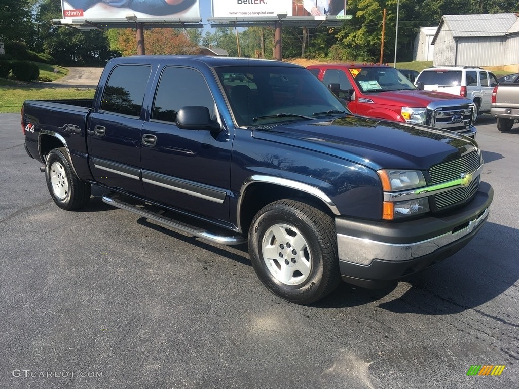 2005 Silverado 1500 LS Crew Cab 4x4 - Dark Blue Metallic / Dark Charcoal photo #4