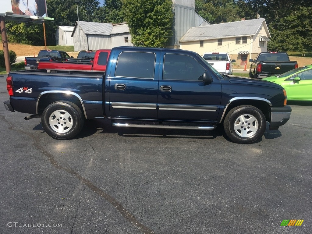 2005 Silverado 1500 LS Crew Cab 4x4 - Dark Blue Metallic / Dark Charcoal photo #6
