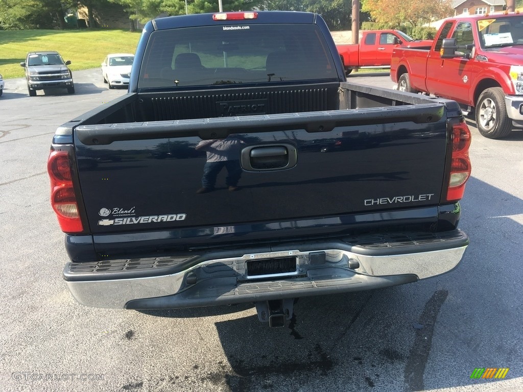 2005 Silverado 1500 LS Crew Cab 4x4 - Dark Blue Metallic / Dark Charcoal photo #33