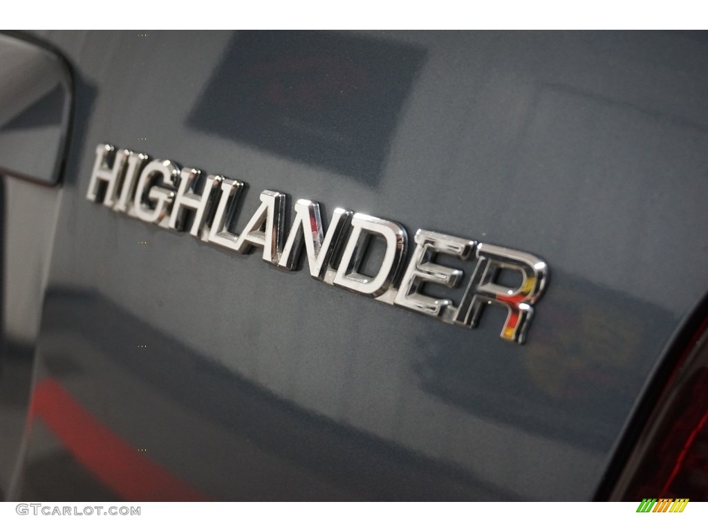 2004 Highlander I4 - Bluestone Metallic / Ivory photo #61