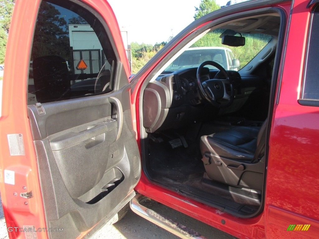 2013 Silverado 3500HD LT Crew Cab 4x4 - Victory Red / Ebony photo #10