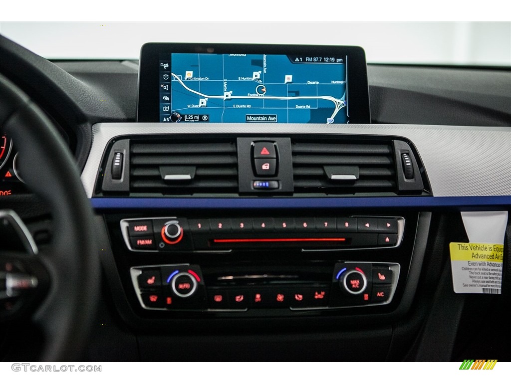 2017 BMW 4 Series 430i Coupe Controls Photo #115972495