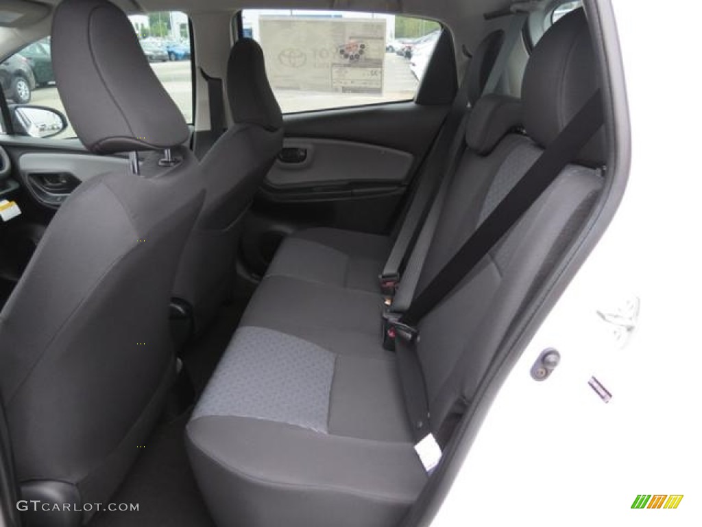 2017 Toyota Yaris 5-Door L Rear Seat Photos