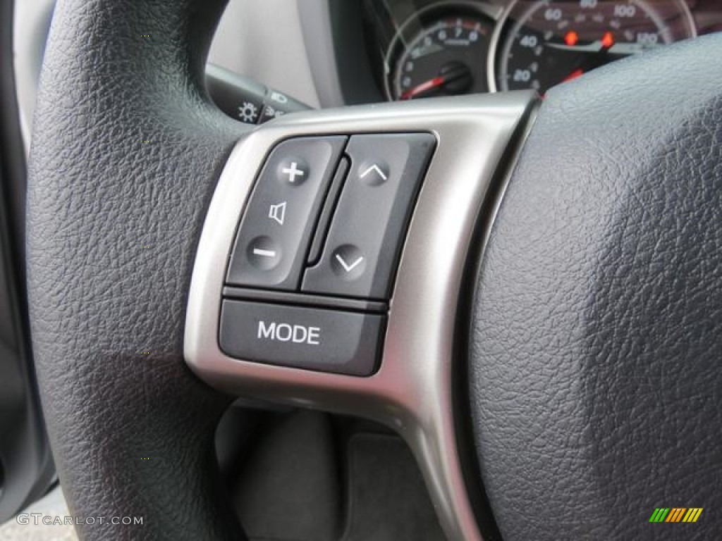 2017 Toyota Yaris 5-Door L Controls Photo #115972828