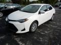 Front 3/4 View of 2017 Corolla LE