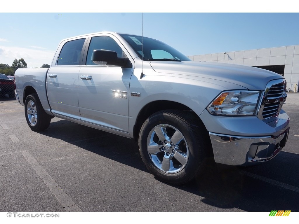 2017 1500 Big Horn Crew Cab - Bright Silver Metallic / Black/Diesel Gray photo #4
