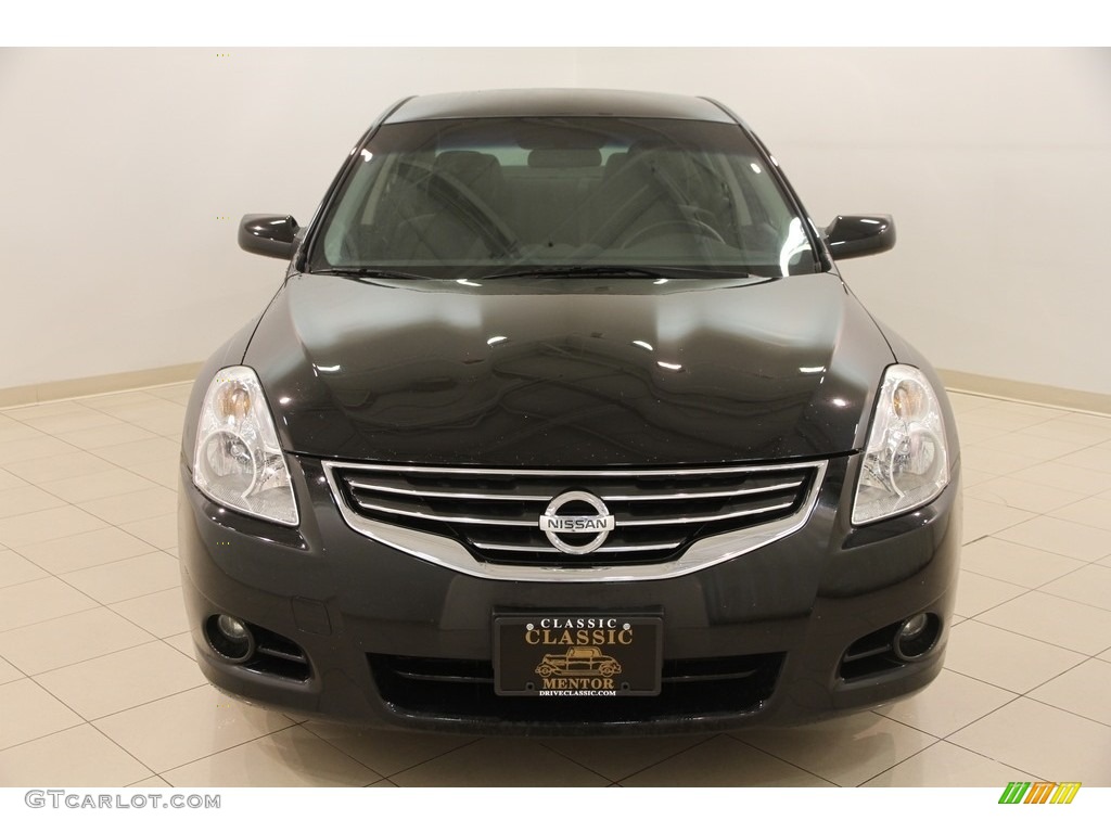 2012 Altima 2.5 S - Super Black / Charcoal photo #2