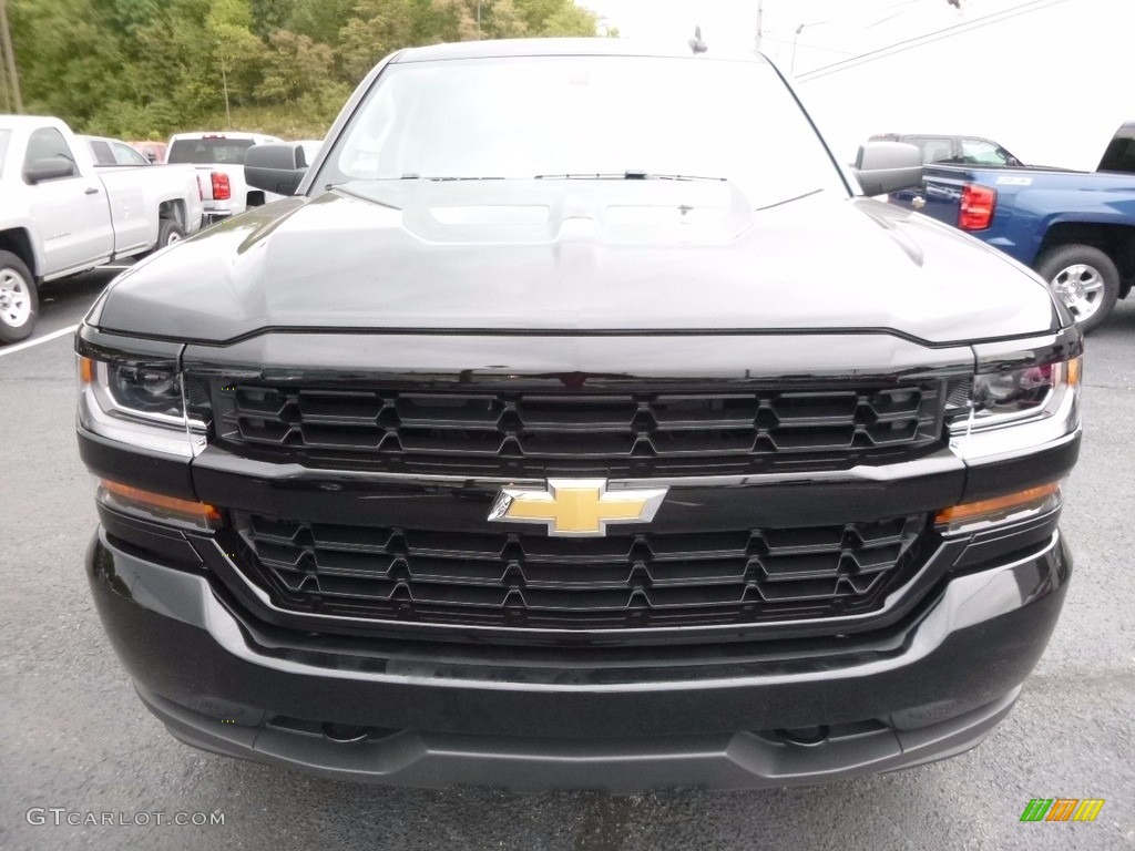 2017 Silverado 1500 Custom Double Cab 4x4 - Black / Dark Ash/Jet Black photo #2