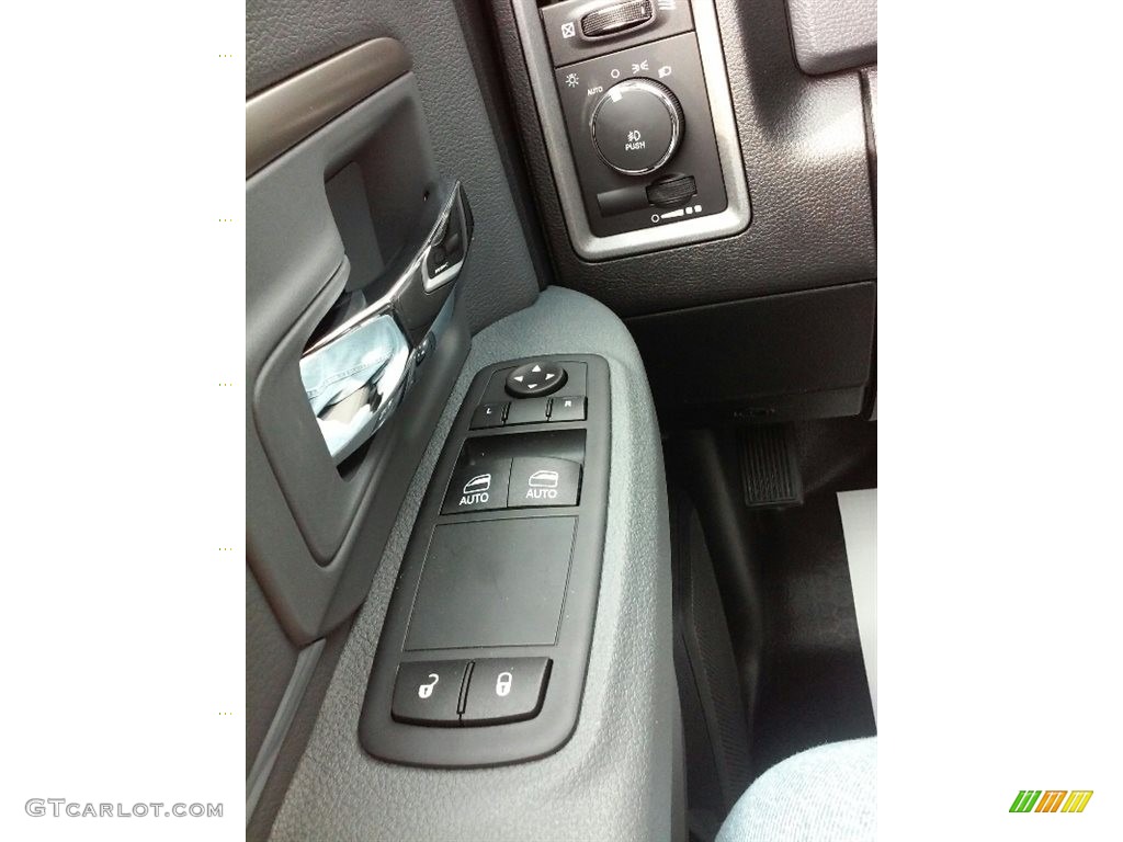 2017 Ram 4500 Tradesman Regular Cab Chassis Controls Photo #115988294