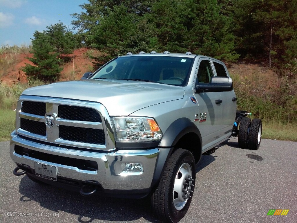 Bright Silver Metallic 2017 Ram 5500 Tradesman Crew Cab 4x4 Chassis Exterior Photo #115988786