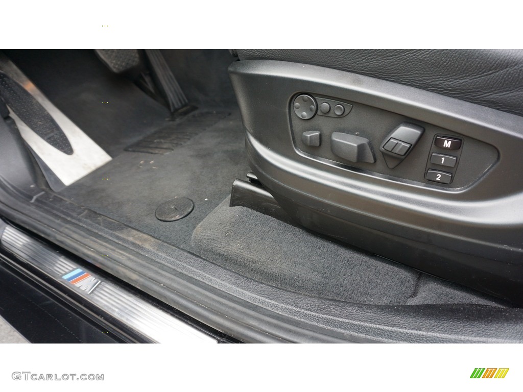 2012 X6 M  - Carbon Black Metallic / Black photo #24