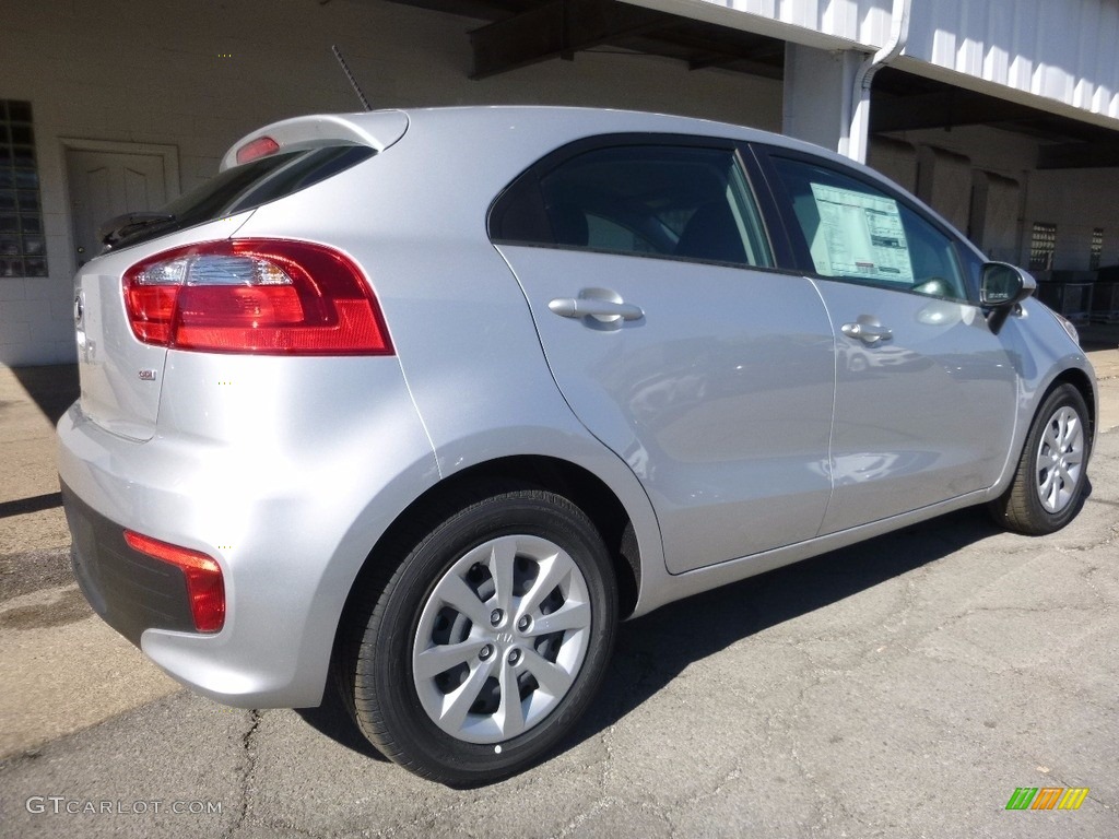 Bright Silver 2017 Kia Rio LX 5 Door Exterior Photo #115993590