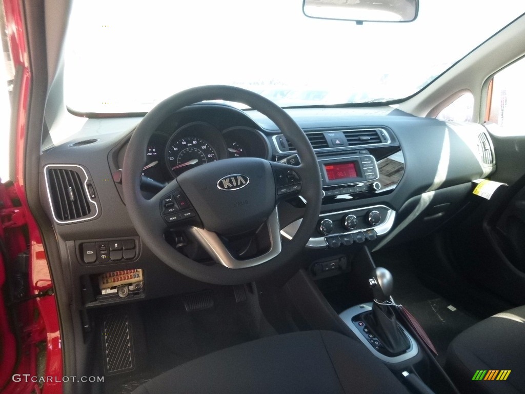 2017 Rio LX Sedan - Signal Red / Black photo #13