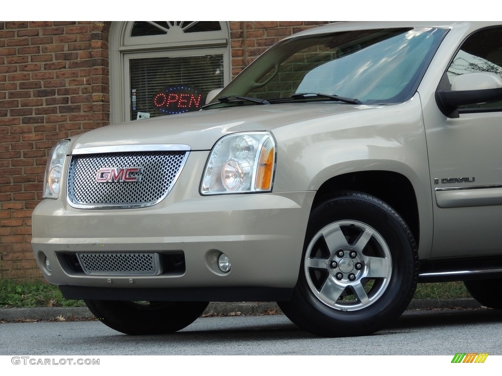 2007 Yukon XL Denali AWD - Gold Mist Metallic / Cocoa/Light Cashmere photo #3