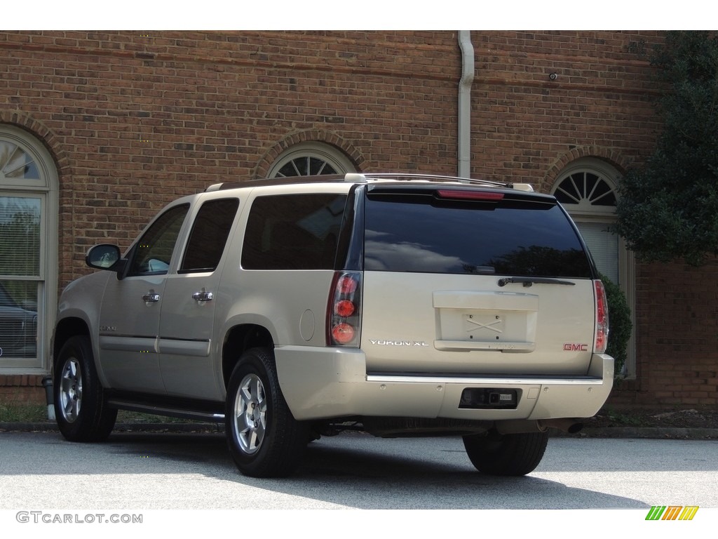 2007 Yukon XL Denali AWD - Gold Mist Metallic / Cocoa/Light Cashmere photo #37