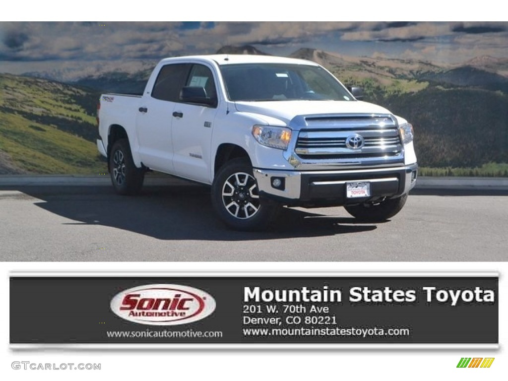 2017 Tundra SR5 CrewMax 4x4 - Super White / Graphite photo #1