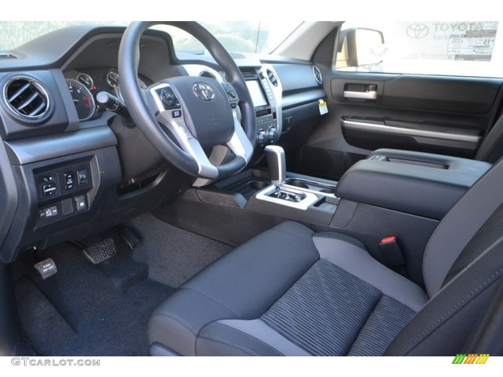 Black Interior 2017 Toyota Tundra SR5 CrewMax 4x4 Photo #115997767