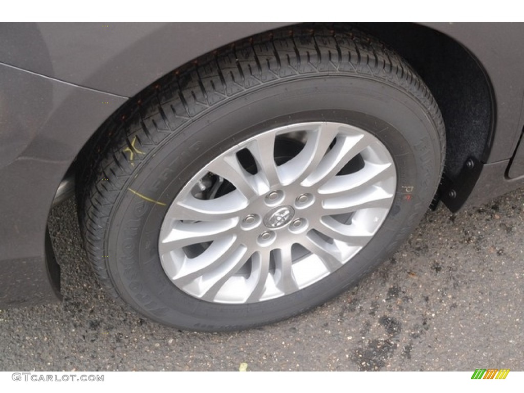 2017 Toyota Sienna XLE Wheel Photo #116000715