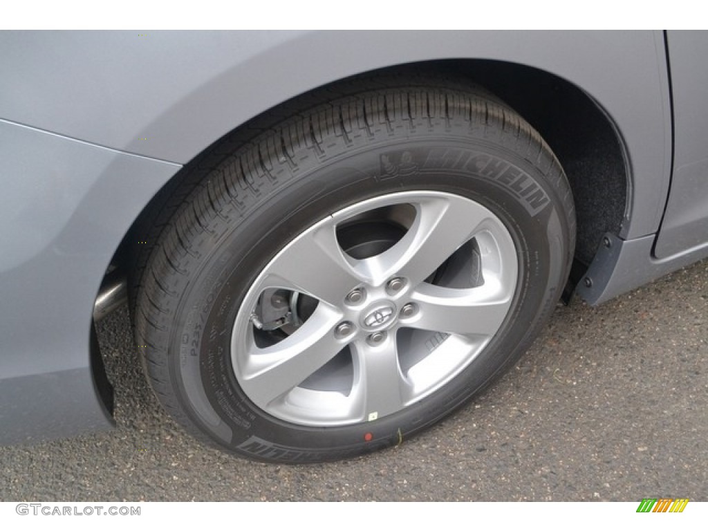 2017 Toyota Sienna LE Wheel Photo #116000916