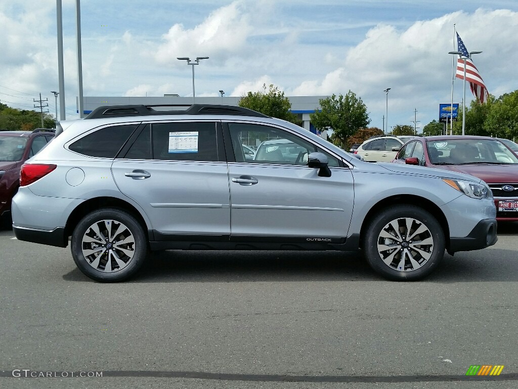 Ice Silver Metallic 2017 Subaru Outback 3.6R Limited Exterior Photo #116005053