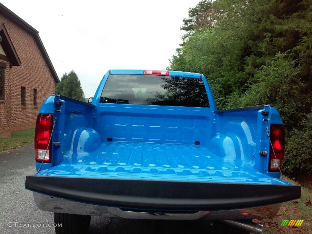 2017 Ram 2500 Tradesman Crew Cab 4x4 Trunk Photo #116005260