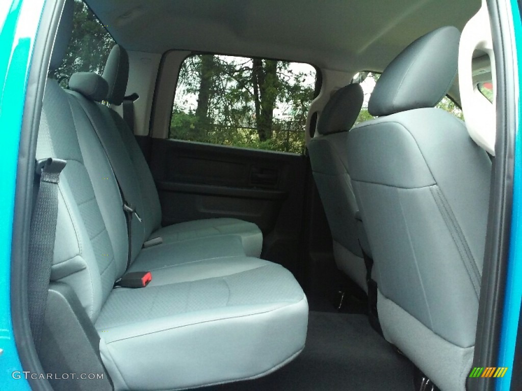 2017 Ram 2500 Tradesman Crew Cab 4x4 Rear Seat Photo #116005287