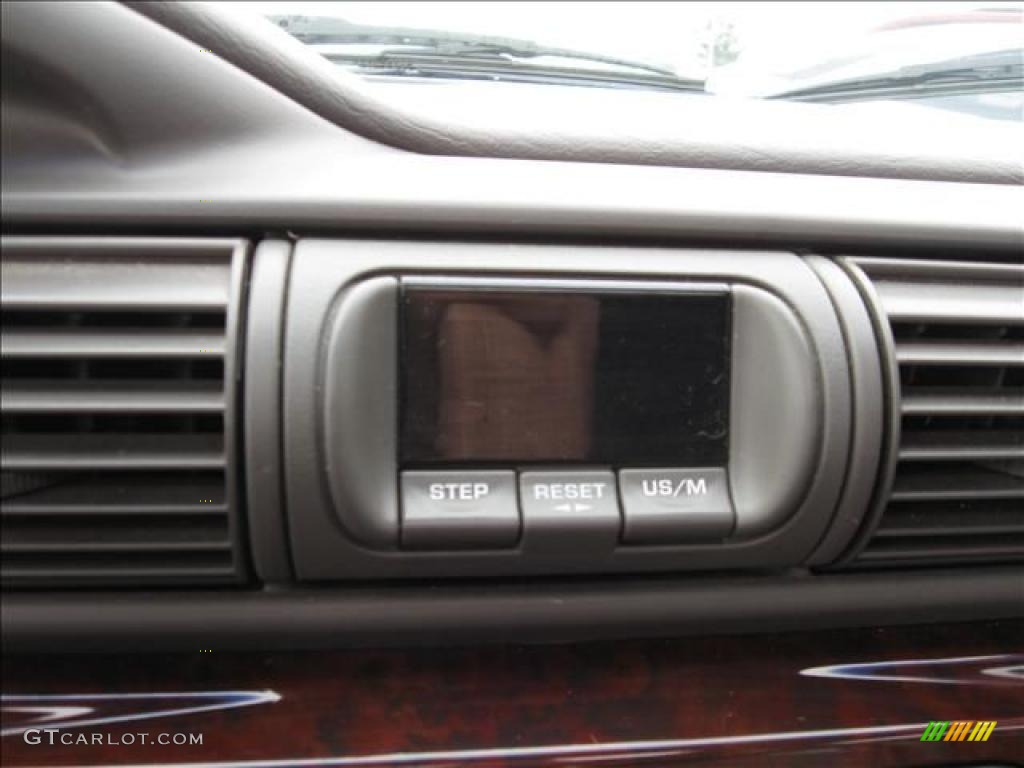 2002 Sebring LXi Sedan - Dark Garnet Red Pearl / Dark Slate Gray photo #16