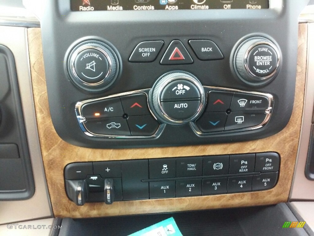 2017 Ram 3500 Laramie Longhorn Crew Cab 4x4 Dual Rear Wheel Controls Photo #116006196