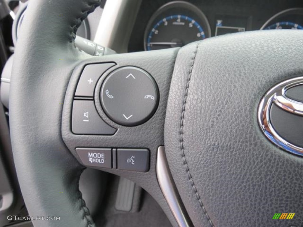 2017 Toyota RAV4 XLE Controls Photo #116006789
