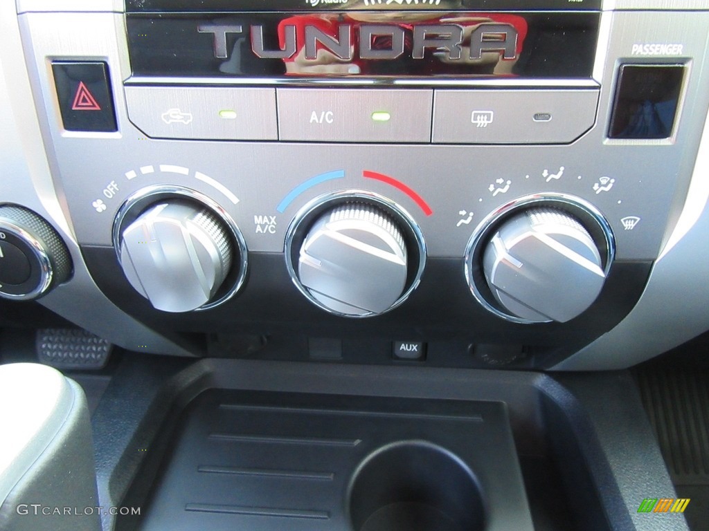 2017 Toyota Tundra SR5 TSS Off-Road CrewMax 4x4 Controls Photo #116008380