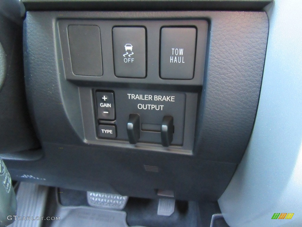 2017 Toyota Tundra SR5 TSS Off-Road CrewMax 4x4 Controls Photos