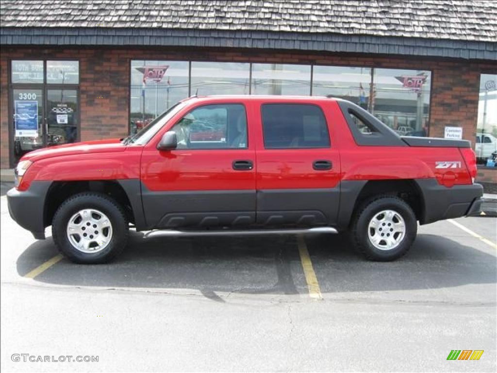 2005 Avalanche Z71 4x4 - Victory Red / Gray/Dark Charcoal photo #2