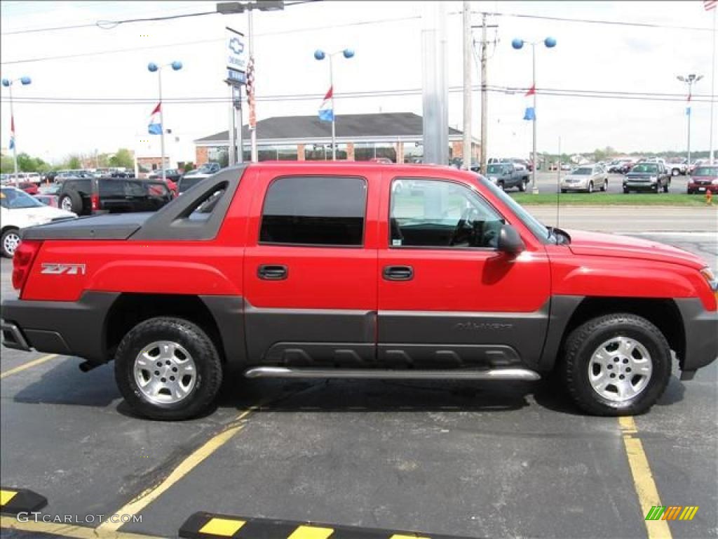 2005 Avalanche Z71 4x4 - Victory Red / Gray/Dark Charcoal photo #5