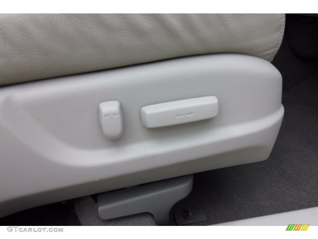 2012 RDX Technology - Bellanova White Pearl / Taupe photo #25