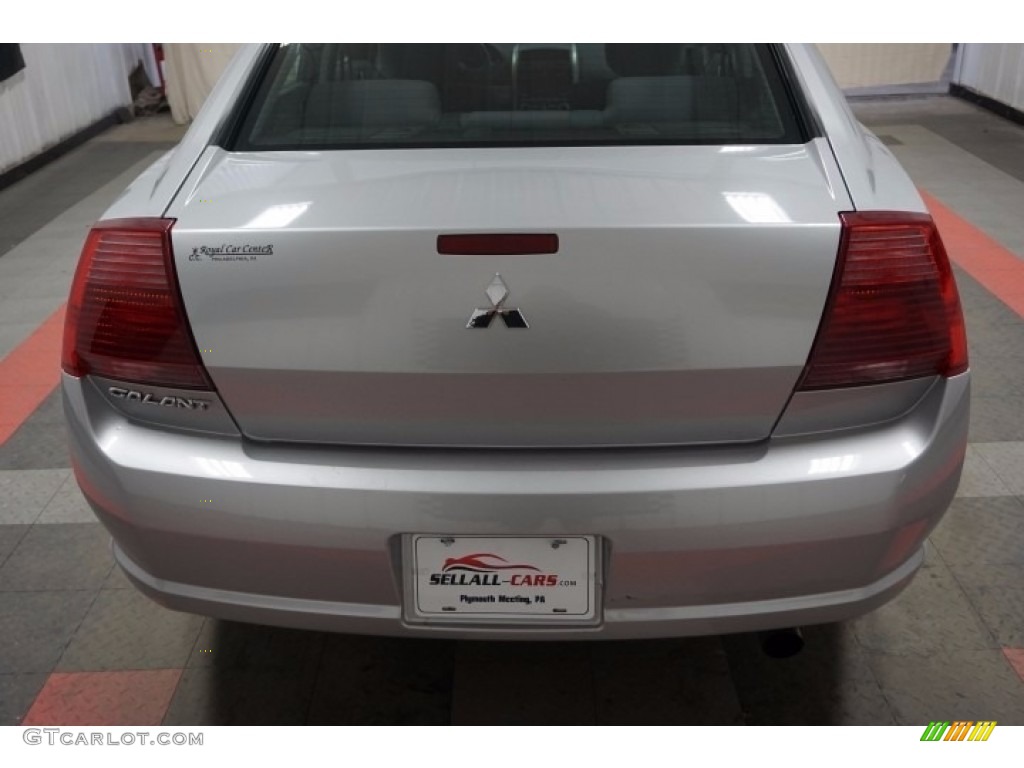 2006 Galant ES - Liquid Silver Metallic / Gray photo #46