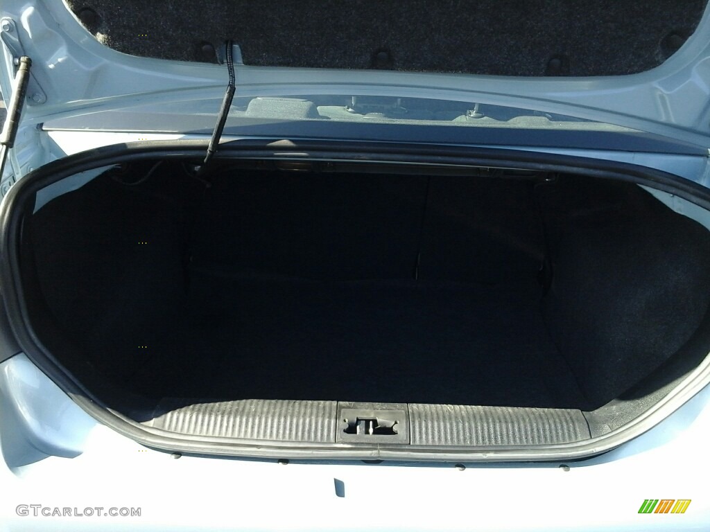 2009 Focus SE Sedan - Light Ice Blue Metallic / Medium Stone photo #7