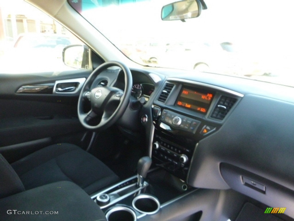 2014 Pathfinder S AWD - Brilliant Silver / Charcoal photo #4